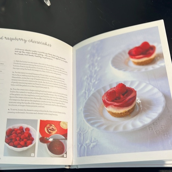 Trio of Cookbooks Mini Treats Mini Pies Mini Cakes - Picture 9 of 10